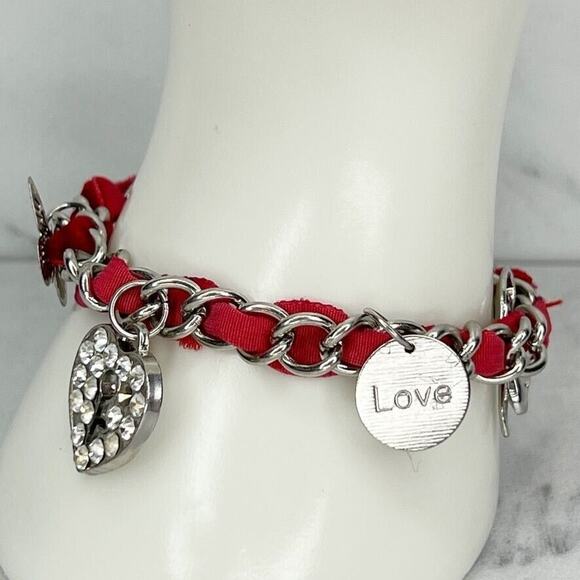 Red Velvet Woven Heart Key Bow Love Charm Silver Tone Bracelet - Picture 3 of 7